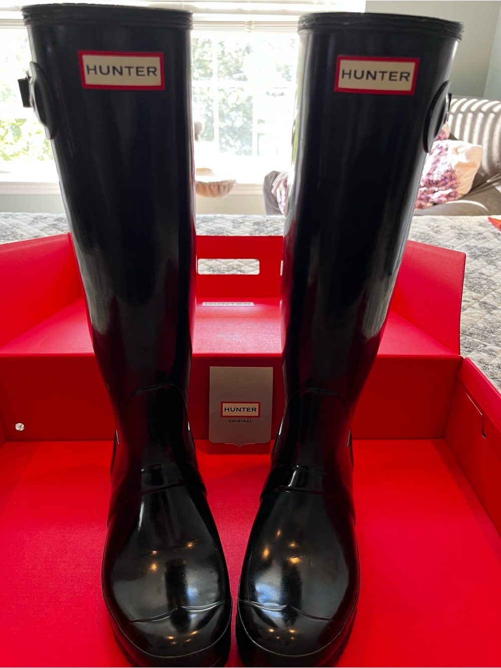Hunter Gloss Tall Gloss Black Rain Boots, Women’s Size 8 in Original Box